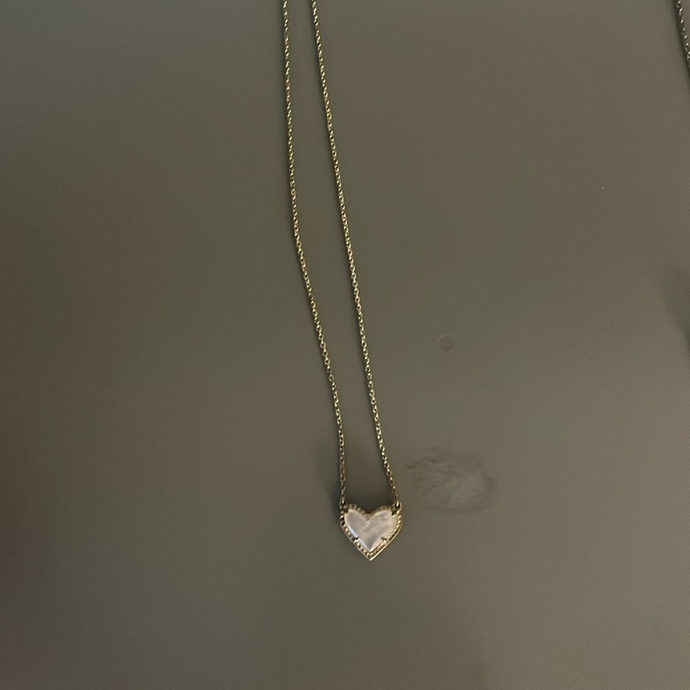 kendra scott heart necklace